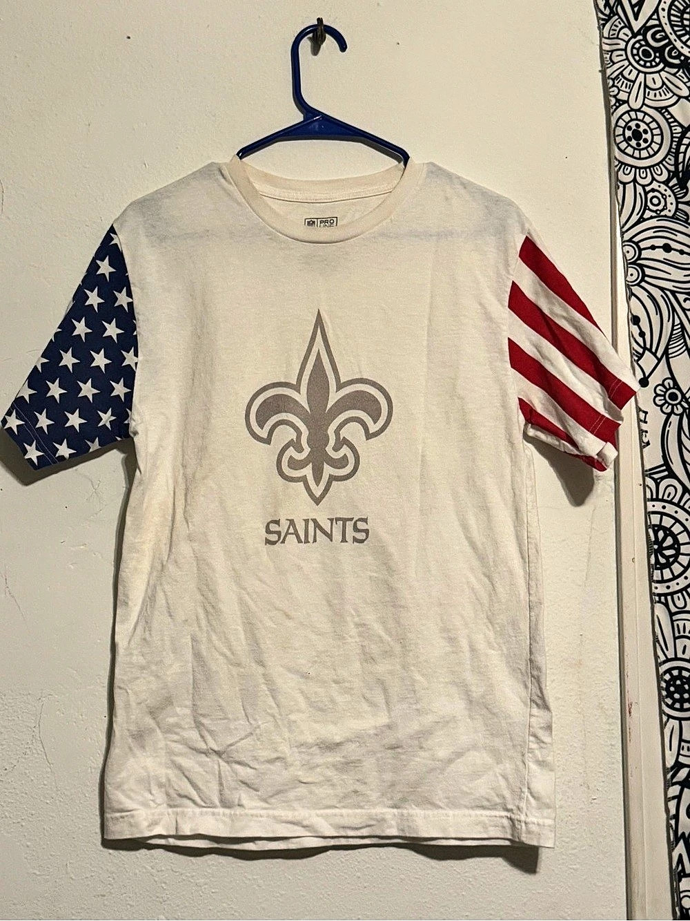 Fanatics Saints NFL Color Block Tee in White & Blue Size Medium